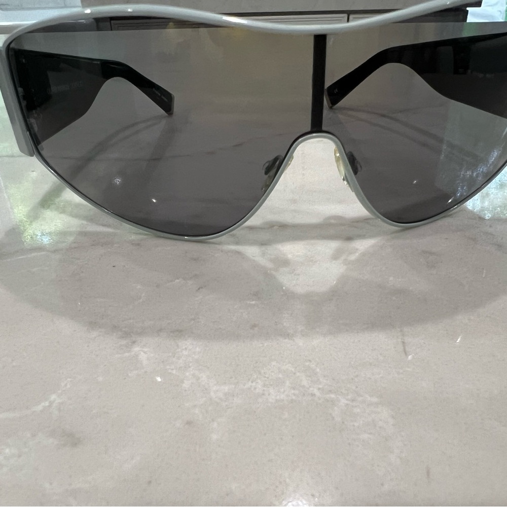 Oliver Peoples Shield Sunglasses in Light Blue and Gray - Picture 2 of 6